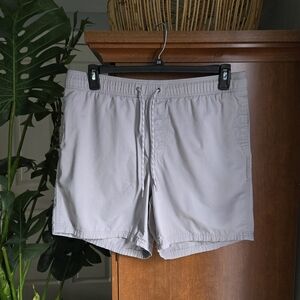 Amazon Essentials Light Gray Men's Flat Front Shorts
